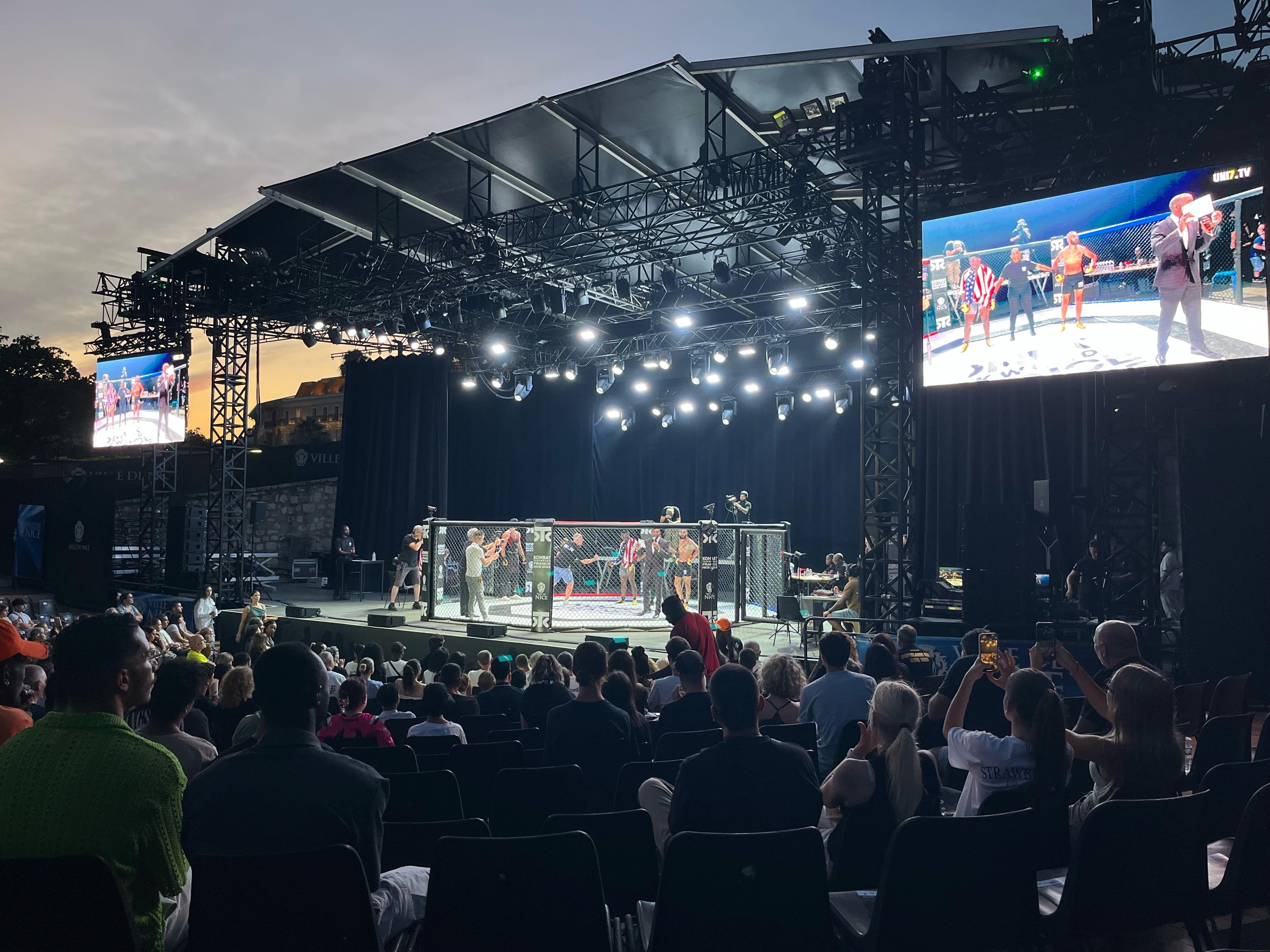 Structures scéniques sportives